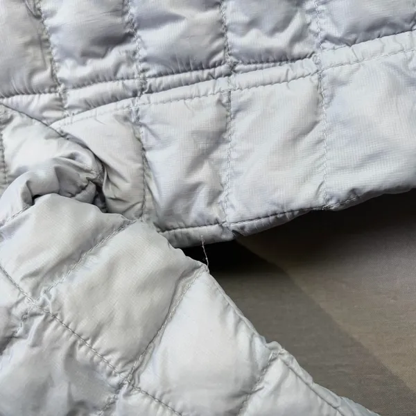 The North Face Thermoball Women’s Jacket xL - Image 9