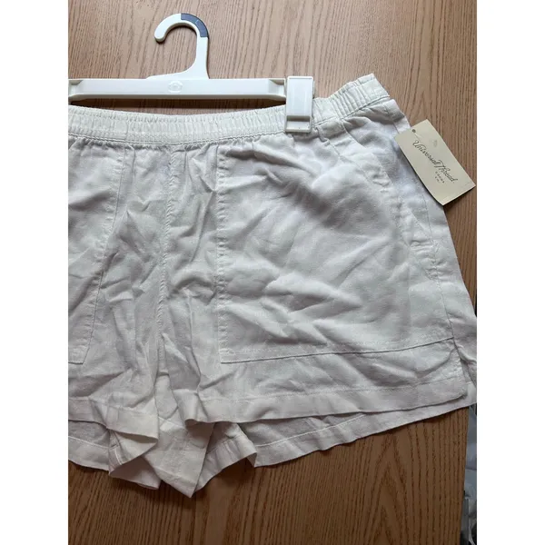 Universal Threads New Women’s Shorts Linen Rayon Elastic Waistband White Large - Image 2