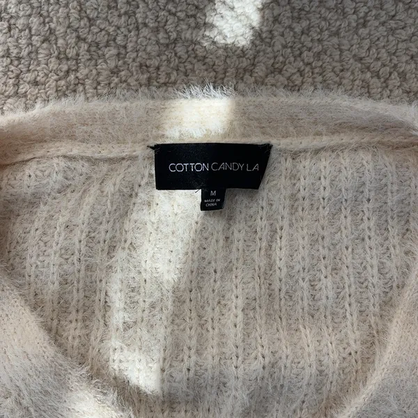 Grey Bandit Cropped sweater - Image 2