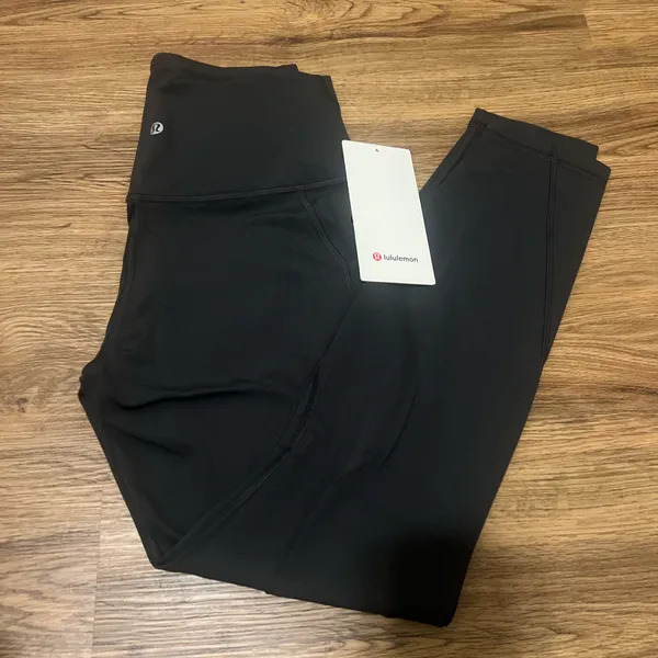 Lululemon Align HR Pants 25” With Pockets - Image 4