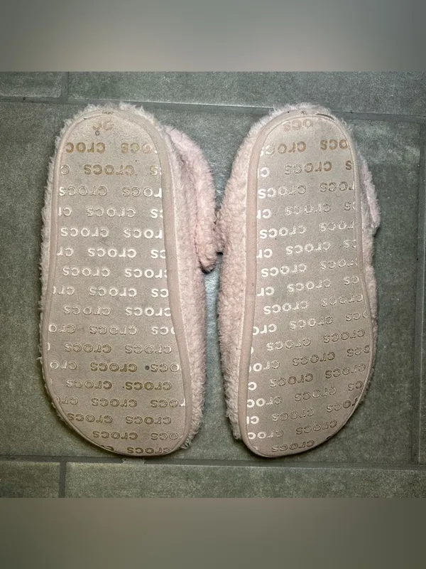 Crocs Classic Cozzzy Pink Loungewear Clog Slippers Women’s Shoe Size 8 - Image 7