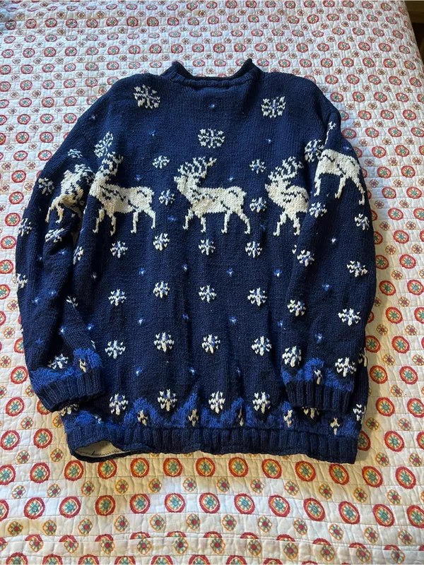 Jones New York Vintage 90s Winter Elk Knit Snowflake Sweater size medium - Image 4