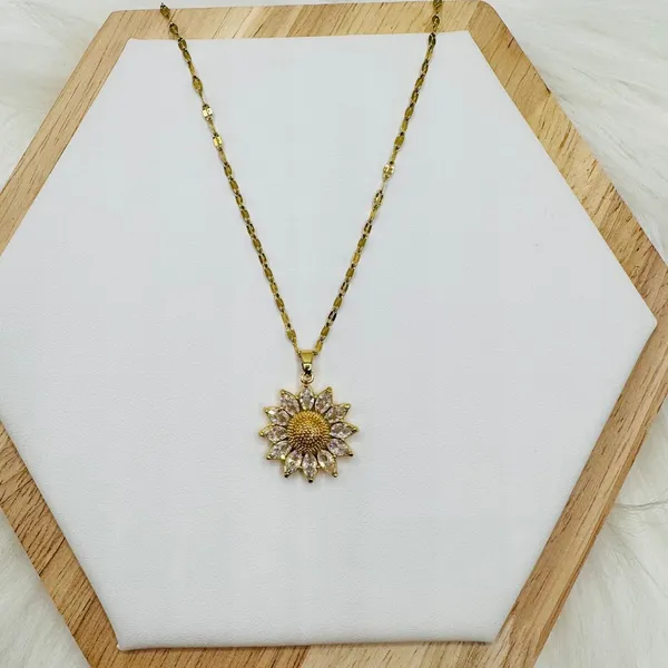 Sunflower Necklace 18K Golden Plated Stainless Steel - Image 4