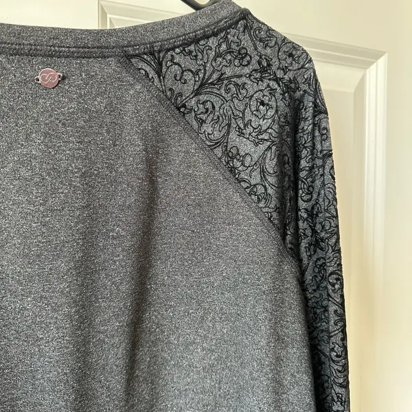 Calia by Carrie Underwood Onyx Velvet Sweatshirt Women's Size L Black Gray - Image 8