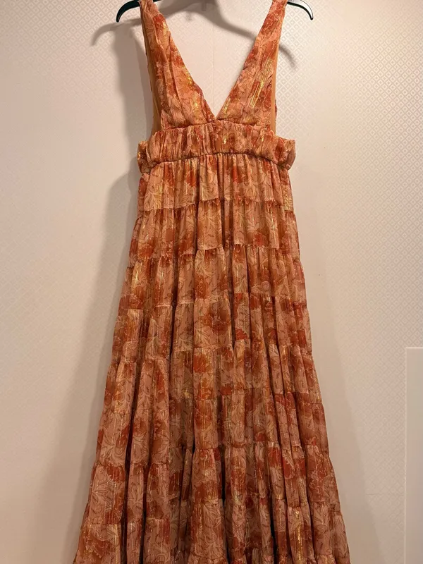Let Me Be Floral Jacquard Tiered Maxi Dress in Rust-Pink - Image 10