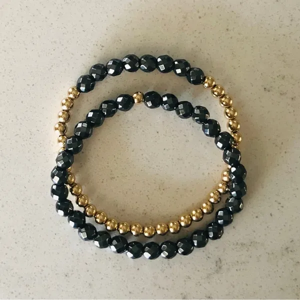 Black Beaded Bracelet with gold bead - Image 3