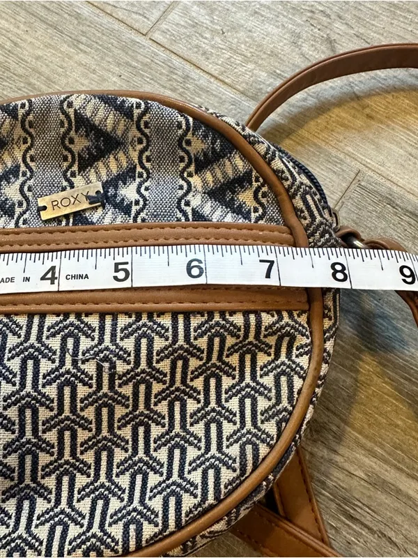 Roxy Ride The Love Crossbody Purse *missing zipper pull* Coastal Boho - Image 7