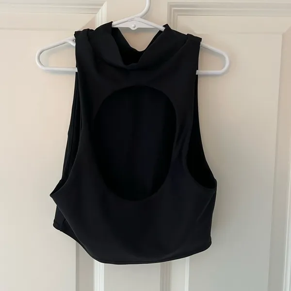 Alo Yoga Black Open Back Top - Sports Bra - Image 6