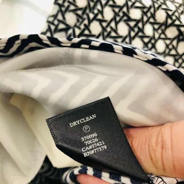 ANN Taylor Chevron Drapey Shorts - Image 9