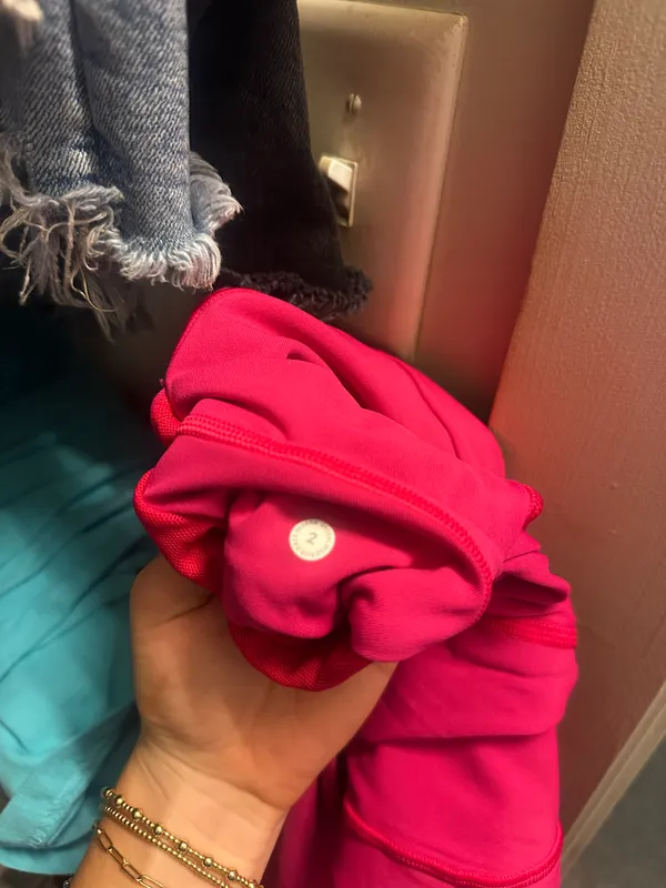 Lululemon Hot Pink Leggings - Image 4