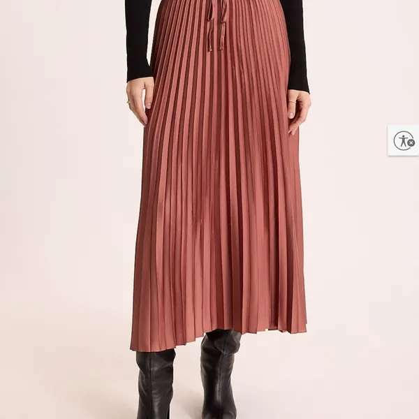 Elegant A-Line Brown Pleated Skirt - Image 3