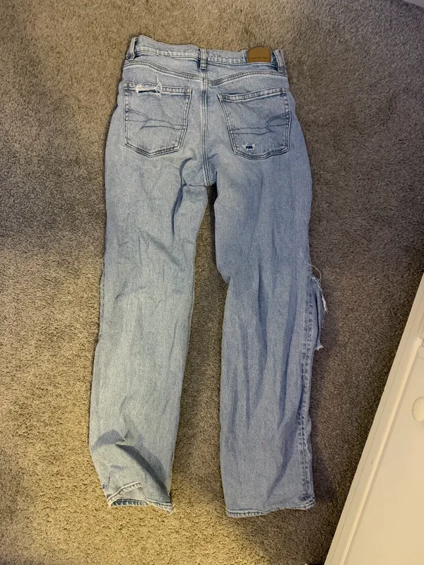 American Eagle Light Wash Ripped Wide Leg Jeans Size 2 - Image 3