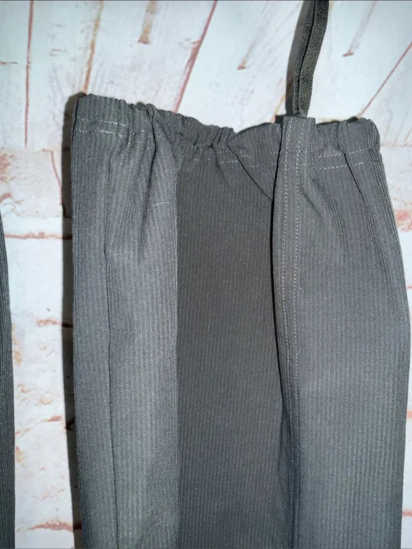 REI women’s S pull on Dark Gray Drawstring Jogger Pants pockets toggle - Image 5