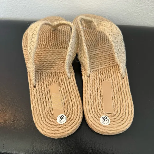 New. Braided Linen Flip Flops Summer Beach Sandals - Image 6