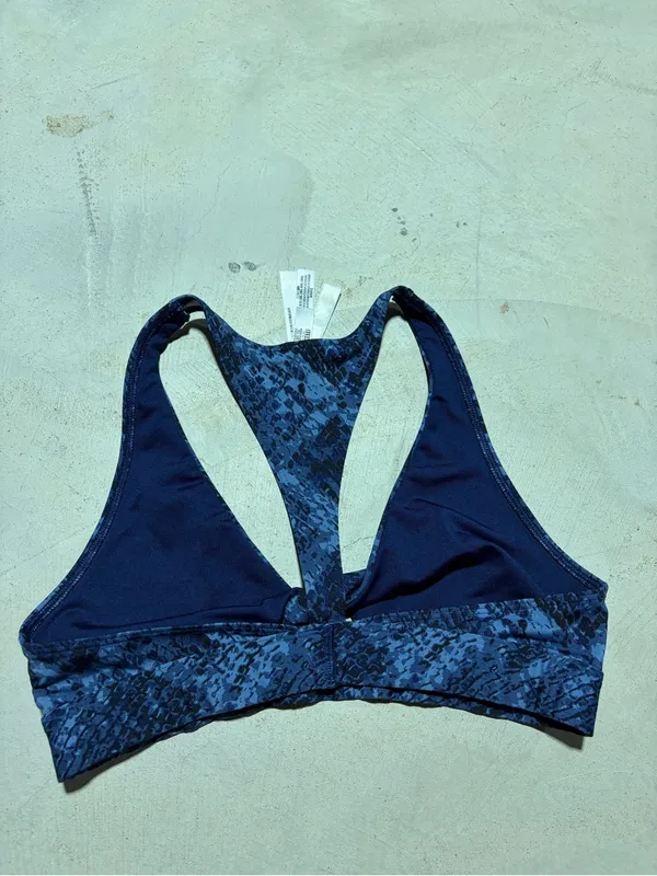 Victoria’s Secret pink ultimate Navy Blue Sports Bralette lightly lined large - Image 6