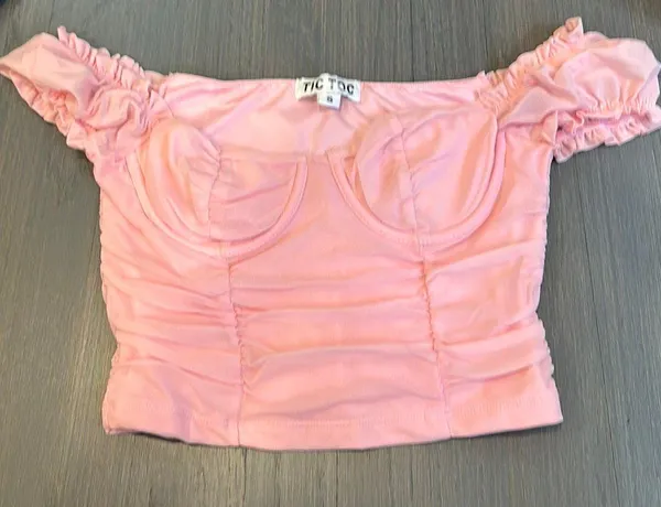 Tic Toc Pink Ruched Crop Top - Image 2