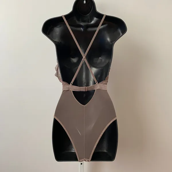 Victoria's Secret Small Mauve Lace Bodysuit Plunge Mesh Strappy Teddy Lingerie‎ - Image 7