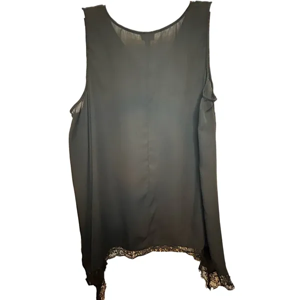 Torrid Classic Black Tank with SharkBite Lace Hem - Size 3 - Image 3