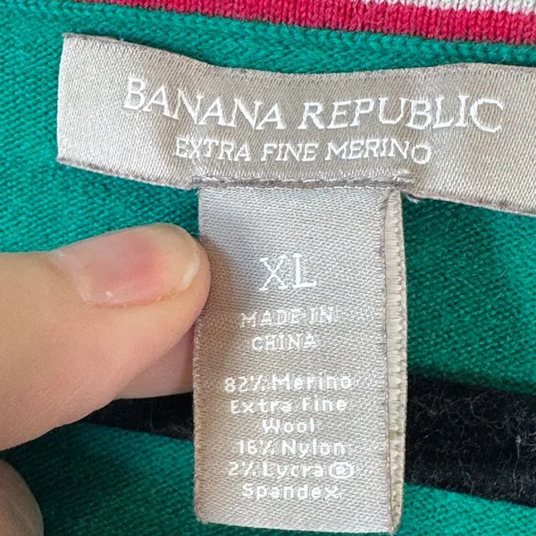 Banana Republic Green V Neck Merino Wool Sweater Women XL Classic Festive Preppy - Image 8
