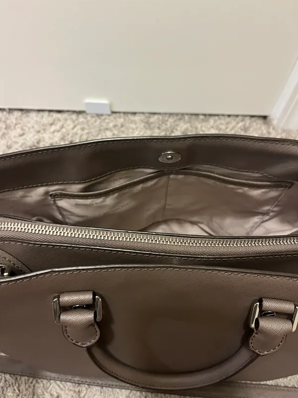 Michael Kors Purse - Image 4