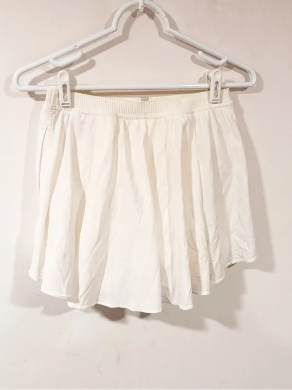 Lululemon Tennis Time Skirt White Skort Pleated Athletic Size 6 - Image 4