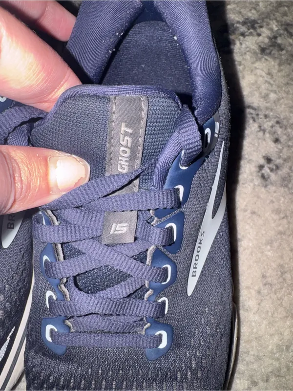 Brooks Navy and White Running Sneakers - Image 3