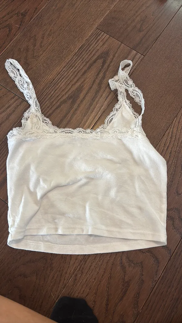 Brandy Melville Tank White Lace Crop - Image 4