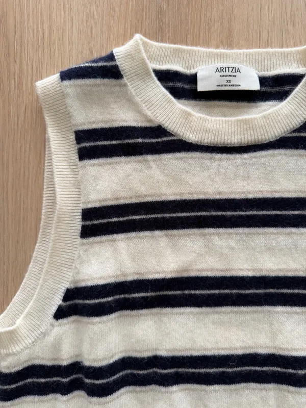 Aritzia cashmere sweater vest - Image 2