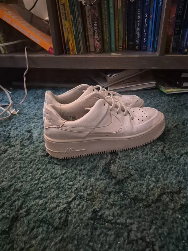 Nike Air Force 1 Low Top Sneakers 10 - Image 4
