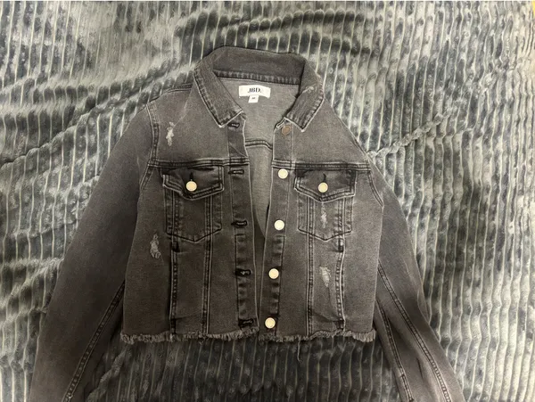 Black denim jacket with distressed details #distressed Size M - Image 3
