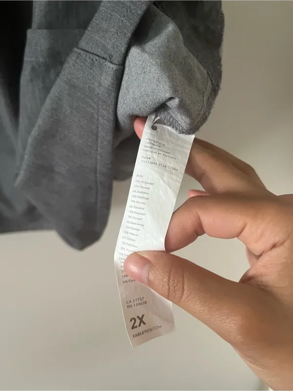Fabletics Gray Scrub Top 2X Stretch Pockets Medical Nurse Healthcare Uniform - Image 5