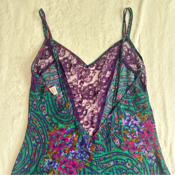 Victoria’s Secret Gold Label Paisley Floral Lace Slip Dress Size Medium - Image 6