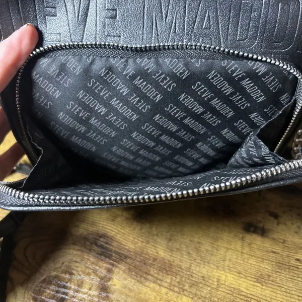 Steve Madden Black Faux Leather Crossbody Bag Purse Handbag Pocketbook W/Chain - Image 7