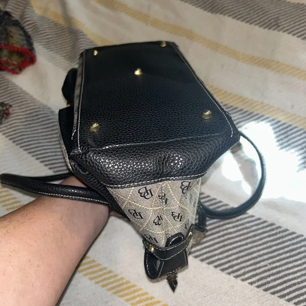 Vintage Dooney And Bourke Canvas And Leather Satchel Bag Two Front Buckle Pocket - Image 7