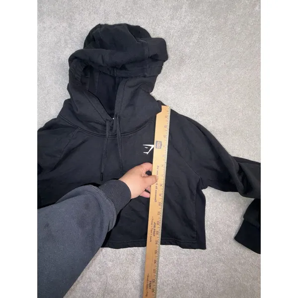 gymshark cropped hoodie Black Medium‎ Women's - Image 7