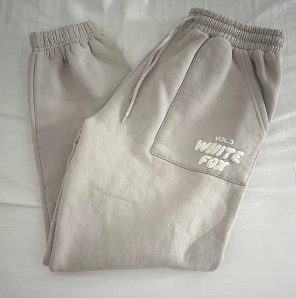White Fox Boutique Offstage set - Image 6