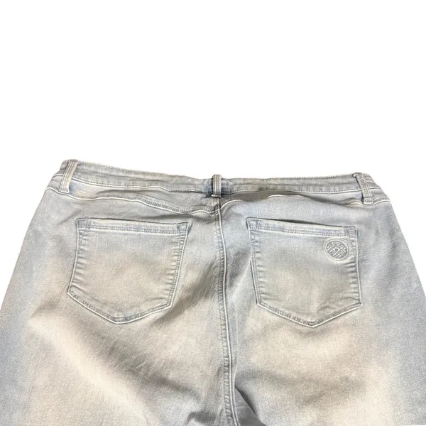 Laurie Felt Silky Denim Flare Jeans 1X Tall Light Wash Wide Hem Pockets - Image 4