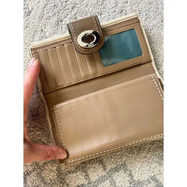 Coach leather tan wallet vintage y2k - Image 2