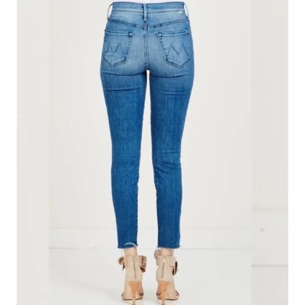 MOTHER Vamp Fray Jeans In Crack The Whip‎ Wash Women’s Size 26 Preppy Classic - Image 2