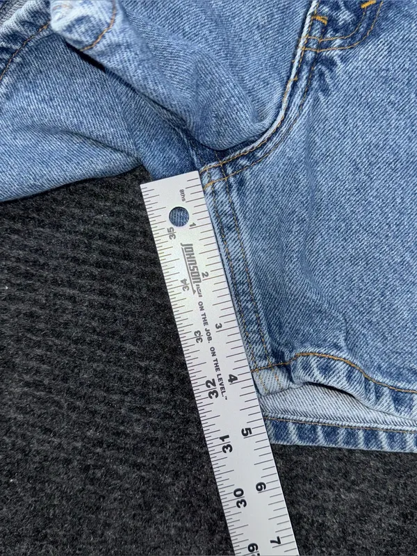Vintage Y2K Levi’s Relaxed Fit Denim Shorts Women’s 7 / 27 Blue Cotton Jorts - Image 9