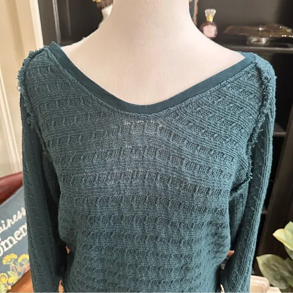 Free People Cotton Sweater – Size XS – High-Low Hem – Oversized Fit - Image 3