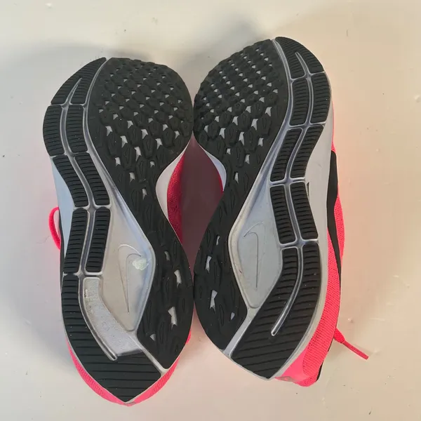 Nike Air Zoom Pegasus 36 Womens 8 Hyper Pink Black‎ Running Shoes - Image 6