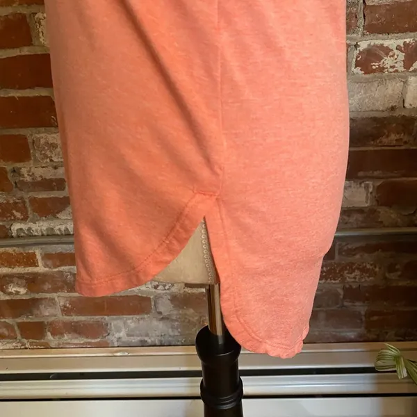 Reebok Women's Pink Long Sleeve Workout Top Size S - Image 4
