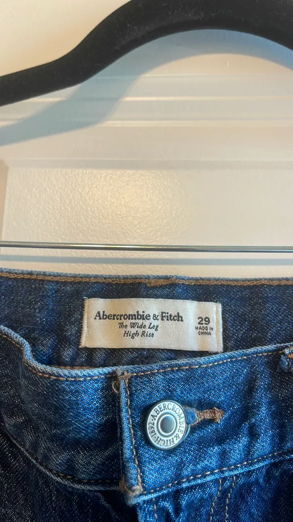 Abercrombie Jeans The Wide-Leg High-Rise - Image 2