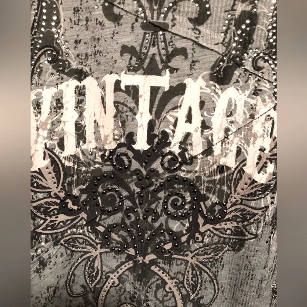 NWT - Maurice’s Decorative tee - Image 3