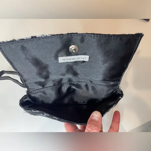Victoria’s‎ Secret Y2K Floral Lace Wristlet Black and Gray Lace Clutch - Image 4