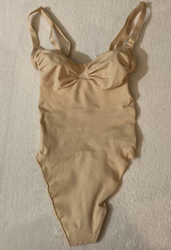 SKIMS Sculpting Thong Bodysuit - Image 3