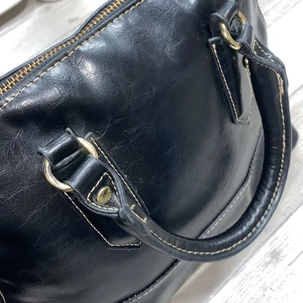 Black faux leather top handle bag - Image 5