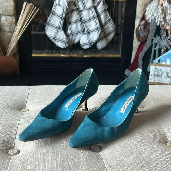 Manolo Blahnik BB 105 Pump US Teal Suede Point Toe Stiletto Heel - Image 2