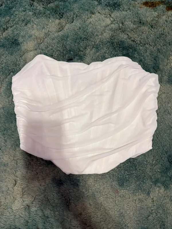 White corset top Size XL - Image 2